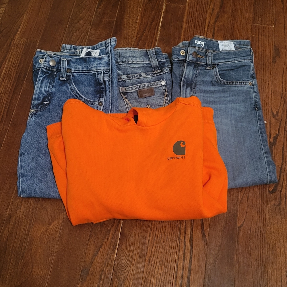 Carhartt Orange Sweatshirt and Jeans Set